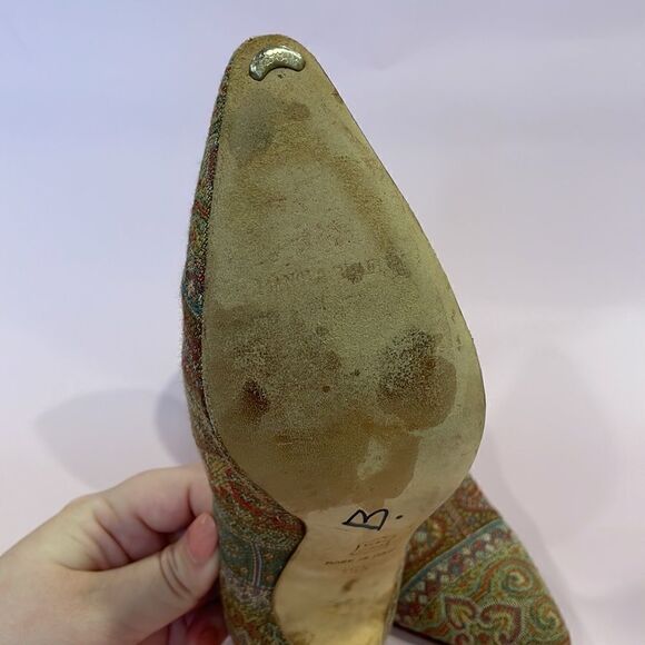 ✨HOST PICK✨Manolo Blahnik Paisley Tapestry Heel Great Used Condition Womens Euro - Picture 5 of 12